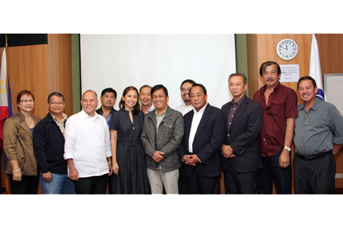 SBMA Chairman Roberto V. Garcia (fourth from right) pose with local chief executives and other SBMA officials after the release of P74.5-million revenue shares for LGUs contiguous to the Subic Bay Freeport. In photo are (front row, L-R): Mayor Estela Antipolo,  Mayor Jose Angelo Dominguez, Mayor Rolen Paulino, Mayor Angela Garcia, Mayor Danny Malana, Chairman Garcia, SBMA director Joven Reyes, Mayor Jose Rodriguez, SBMA director Wilfredo Pineda; (second row, L-R): Mayor Jorge Estanislao, SBMA director Joseph Khonghun, and SBMA director Benjamin Antonio.