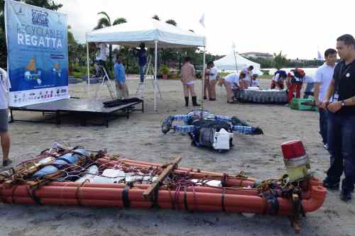 Participants ready their vessels in preparation for the point-to-point 100-meter course race along Subic Bay