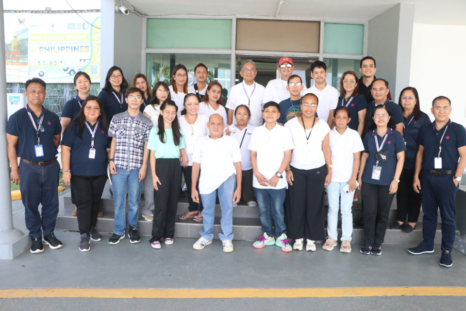 Subic Bay Metropolitan Authority (SBMA) Chairman and Administrator Eduardo Jose L. Aliño personally greets PWDs in the work immersion program jointly organized by the SBMA Labor Department and the Person with Disability Affairs Office (PDAO) Olongapo City.