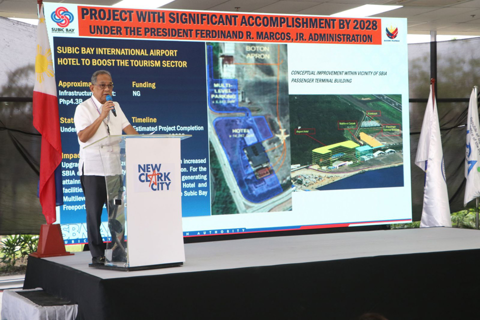 Subic Bay Metropolitan Authority (SBMA) Chairman and Administrator Eduardo Jose L. Aliño presents the agency’s outlook for infrastructure developments as a progress report for Special Economic Zones during the ‘Build Better More’ Infrastructure Forum held at the New Clark City in Tarlac.