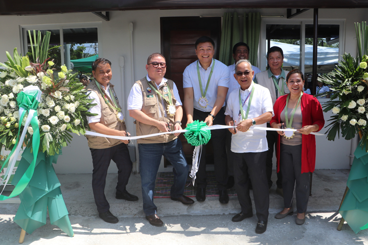 Subic Bay Metropolitan Authority (SBMA) Chairman and Administrator Eduardo Jose L. Aliño joins Department of Agriculture Secretary Francisco P. Tiu Laurel Jr. (2 nd  from left); Bureau of Plant Industry (BPI) Director Gerald Glenn F. Panganiban (center) and other officials in the ribbon- cutting ceremony inaugurating the BPI-Plant Quarantine Service-Port of Subic satellite office in Subic Bay Freeport on Tuesday, August 20, 2024.