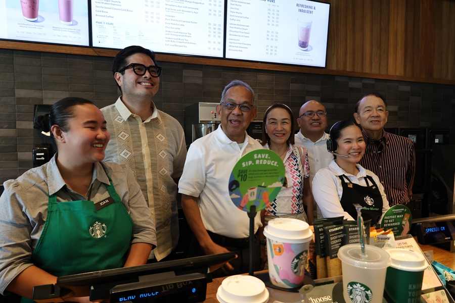 Subic Bay Metropolitan Authority (SBMA) Chairman and Administrator Eduardo Jose L. Ali&ntilde;o, along with SBMA Directors Cynthia Paulino, Ted Del Rosario and Senior Deputy Administrator for Business and Investment Renato W. Lee III, joins Starbucks Coffee-Subic Bay proprietor Jhun Lopez (extreme right) with his crew and barista for a photo souvenir right after the Mass and Blessing of the said branch on Friday, March 6, 2026 in Subic Bay Freeport.