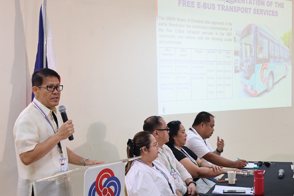 Subic Bay Metropolitan Authority (SBMA) Senior Deputy Administrator for Support Services Atty. Ramon O. Agregado (left) explains details during the Public Hearing on Temporary Measures to Support Affected Sectors pursuant to Executive Order 110 held on Monday, May 11, at the Subic Bay Exhibition and Convention Center in Subic Bay Freeport Zone.